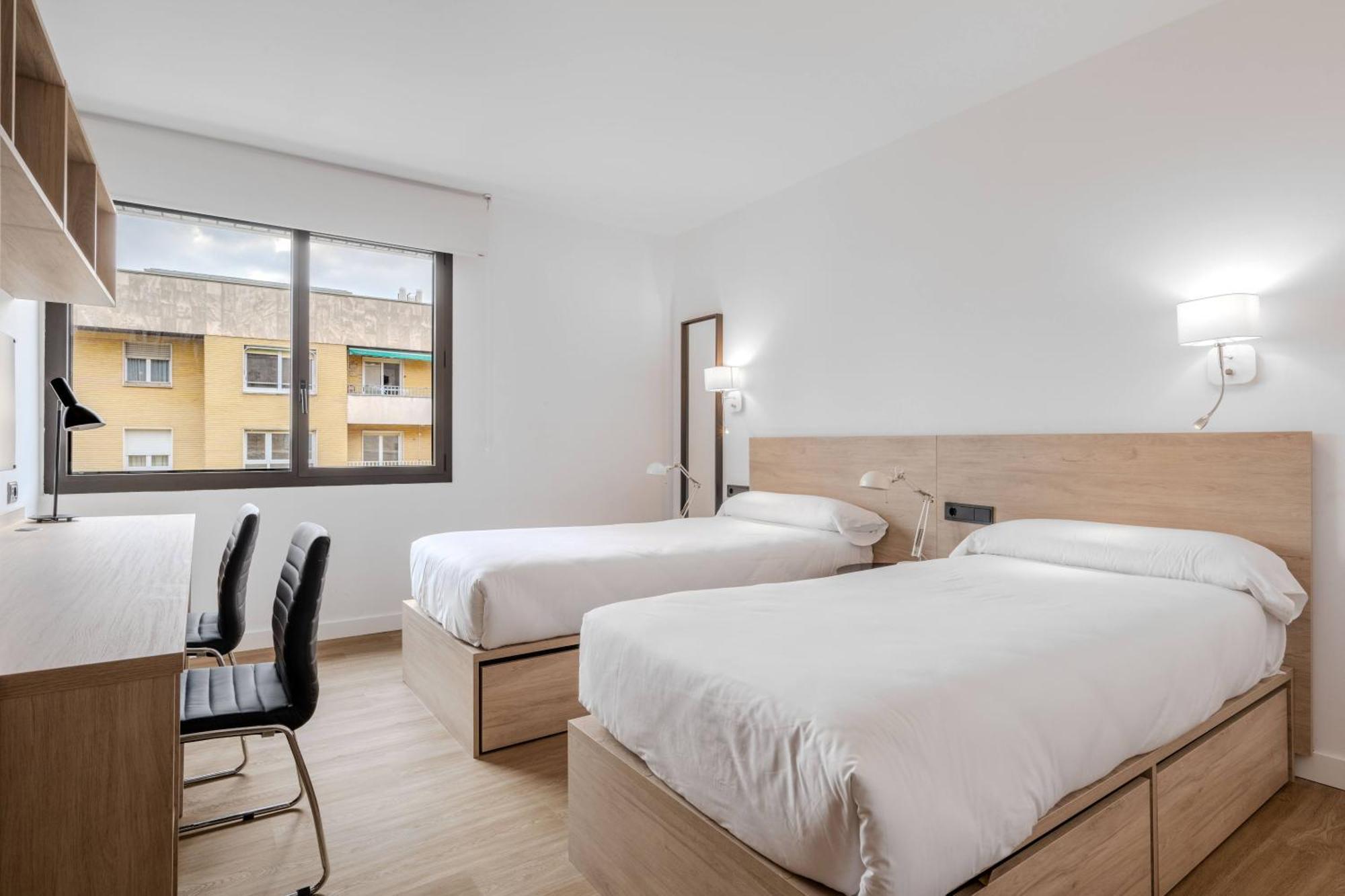 Micampus Pamplona Student Residence Екстер'єр фото