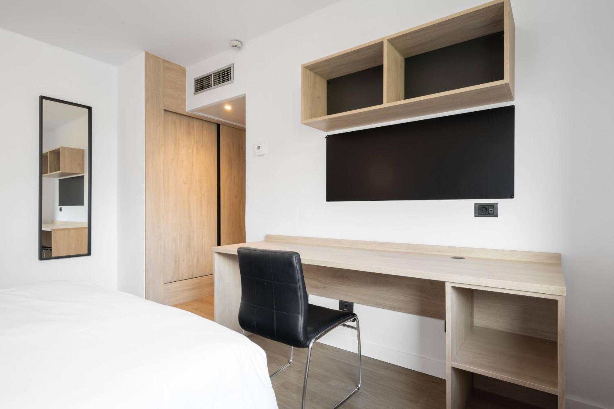 Micampus Pamplona Student Residence Екстер'єр фото