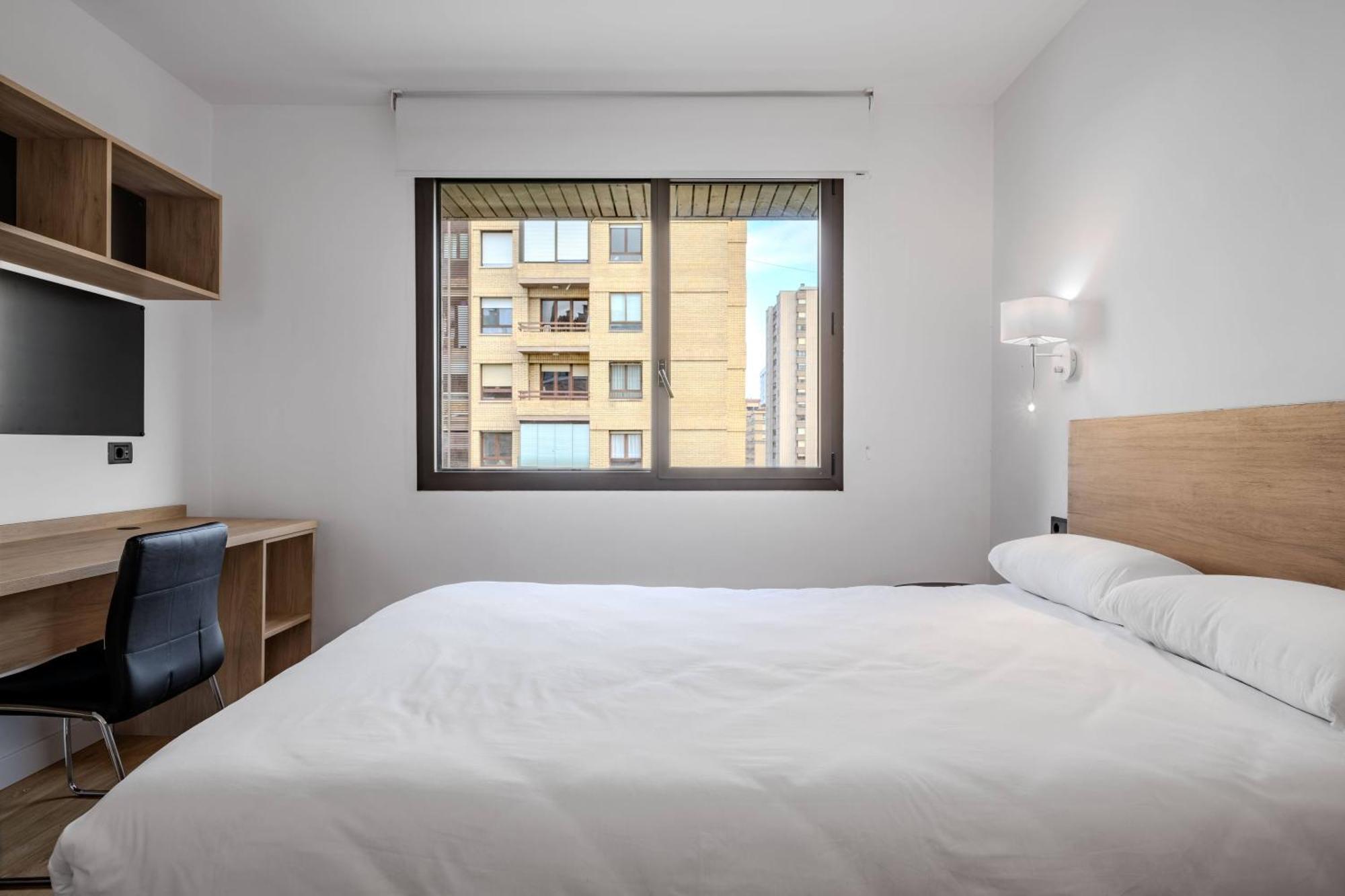 Micampus Pamplona Student Residence Екстер'єр фото