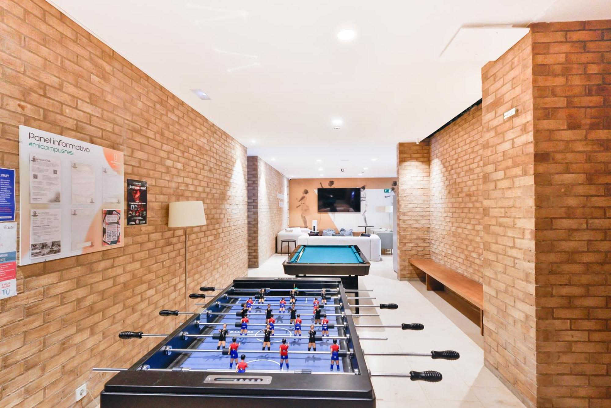 Micampus Pamplona Student Residence Екстер'єр фото