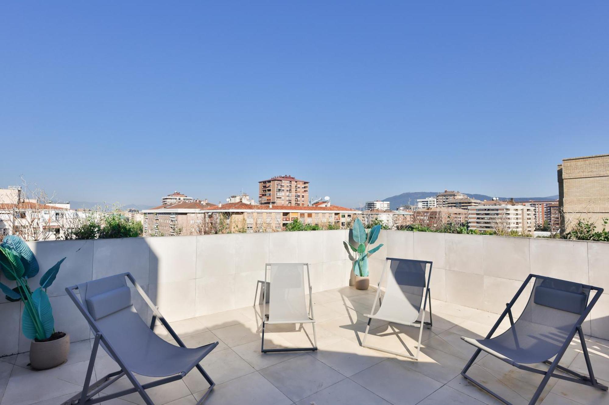 Micampus Pamplona Student Residence Екстер'єр фото