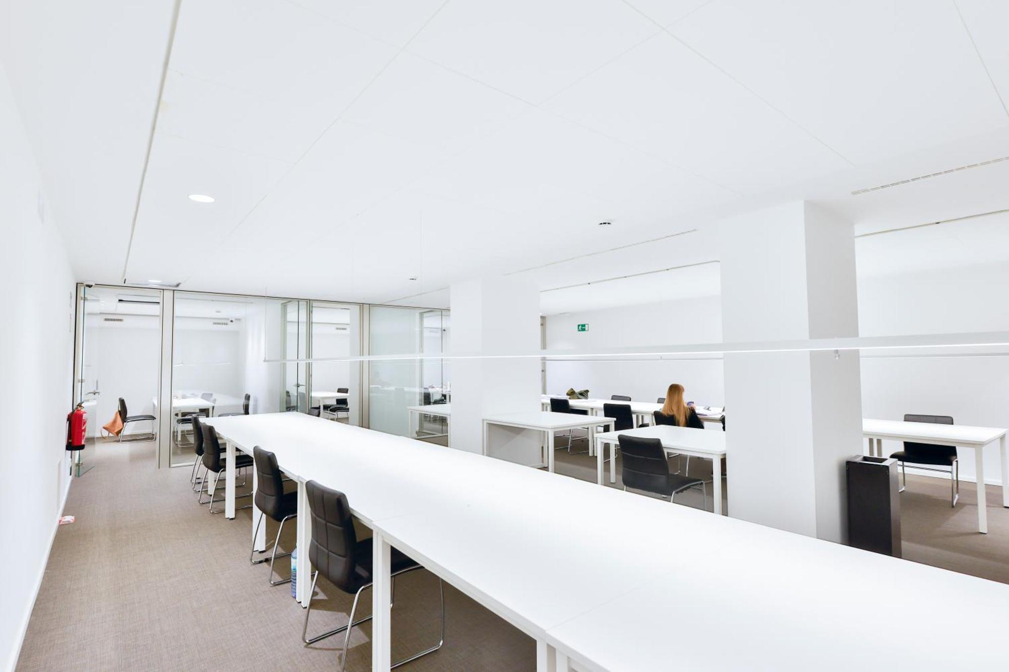 Micampus Pamplona Student Residence Екстер'єр фото